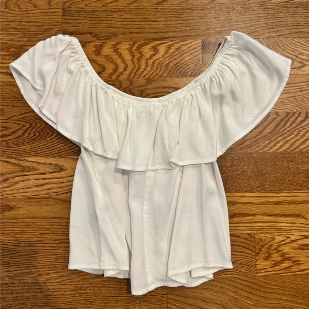 Style Envy White Ruffled Blouse - Picture 3 of 3